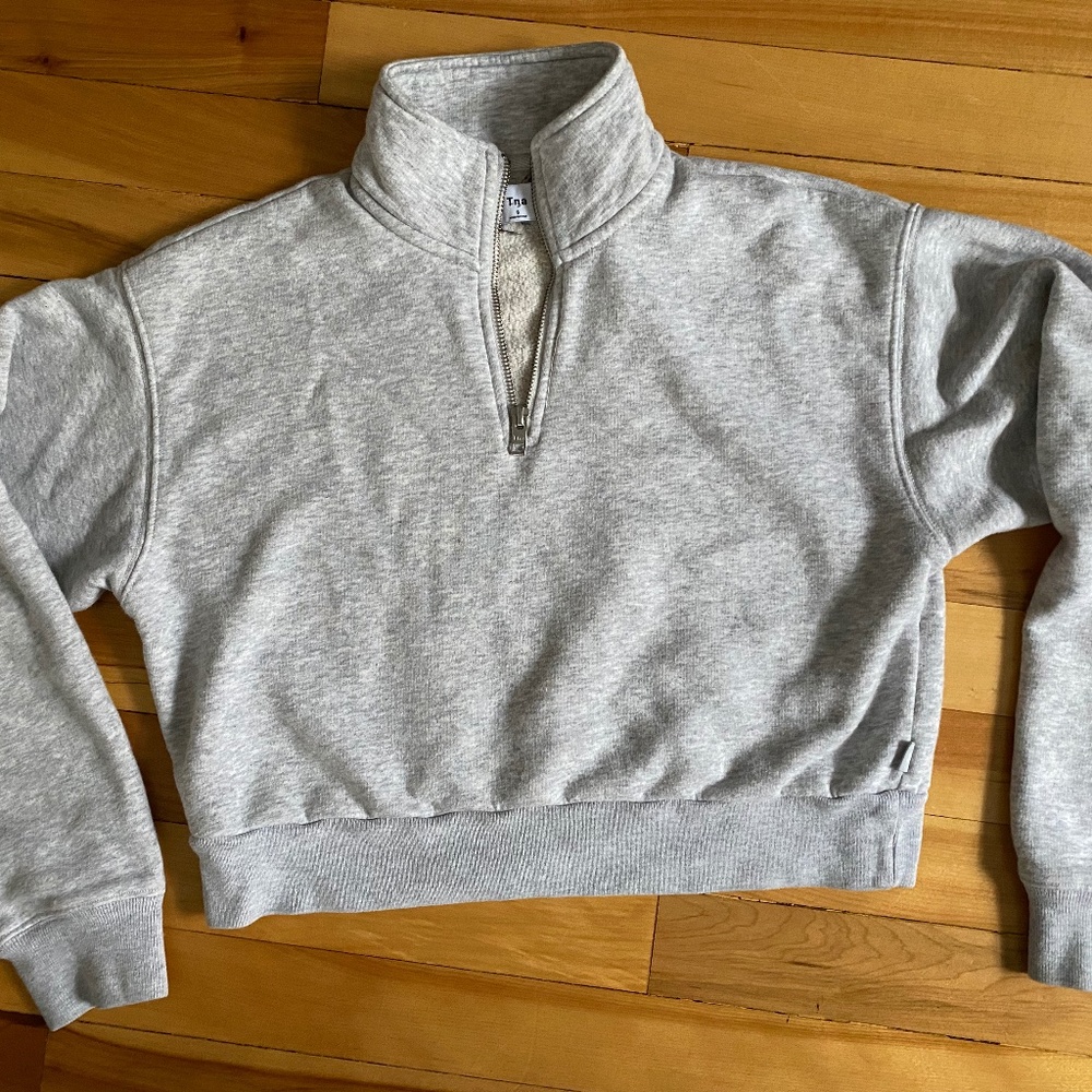 Aritzia 1/4 Zip Cropped Sweater